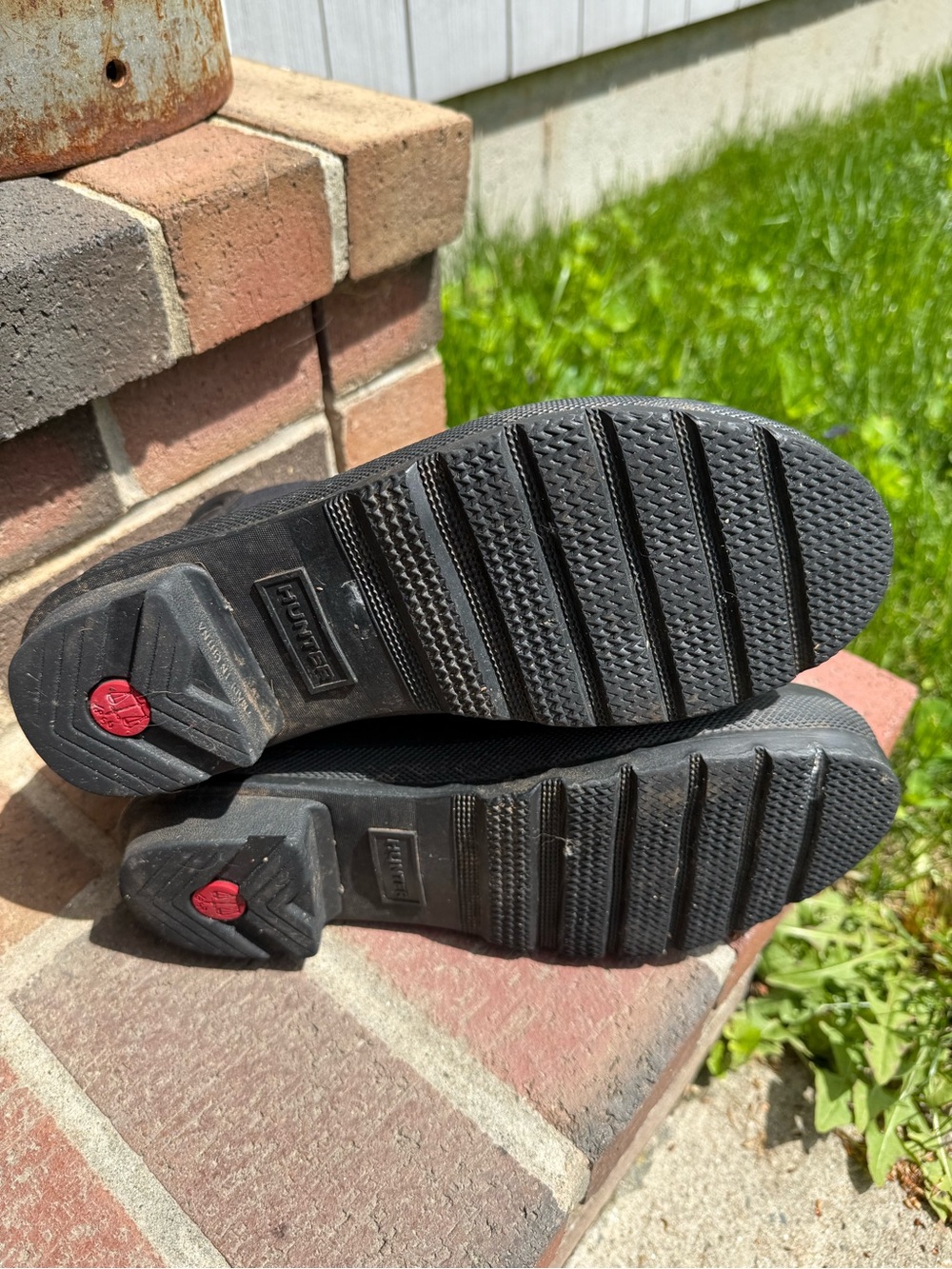 Hunter Black Short Chelsea Rain Boot - Picture 4 of 5